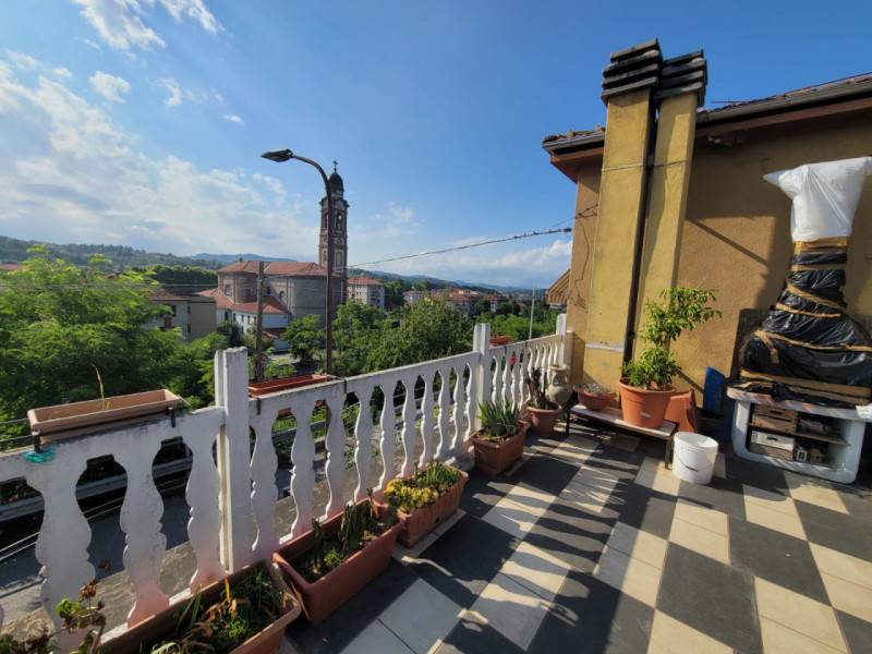 casa semindipendente in vendita a Carcare