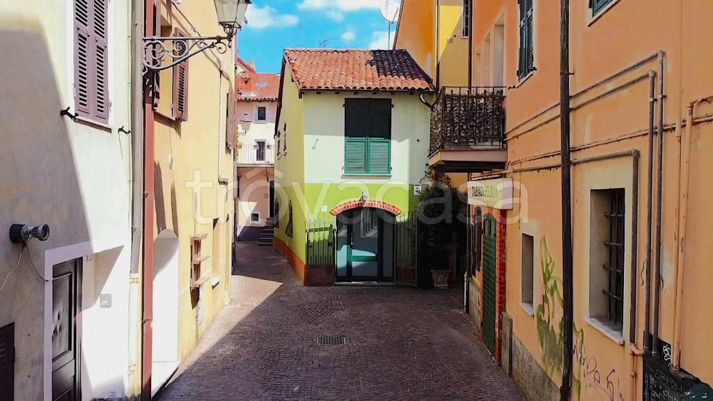 casa indipendente in vendita a Carcare