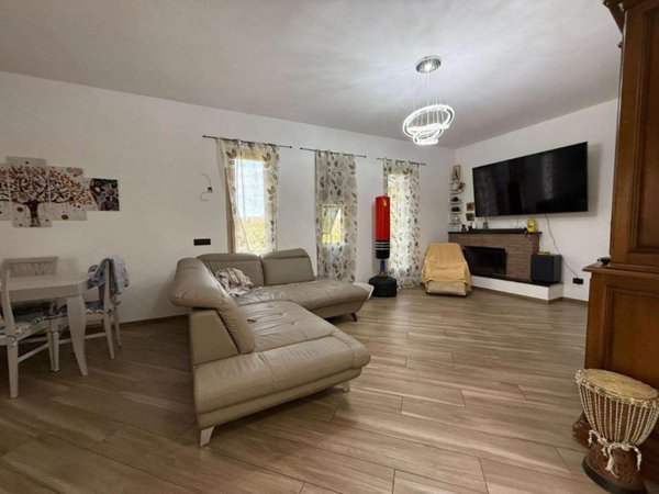 casa indipendente in vendita a Carcare