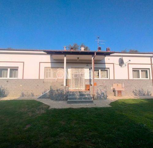 casa indipendente in vendita a Carcare