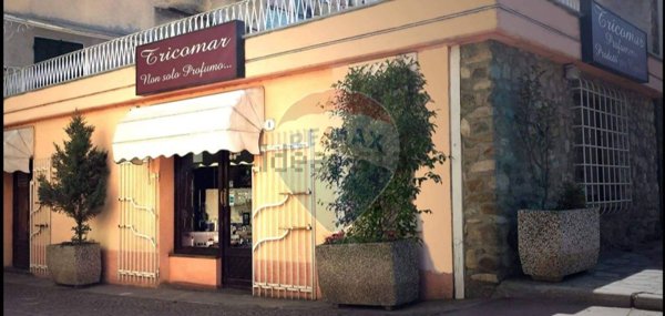 locale commerciale in vendita a Carcare