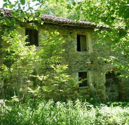 casa indipendente in vendita a Carcare