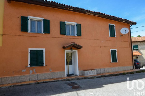 casa indipendente in vendita a Carcare