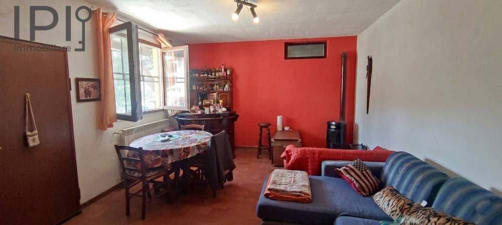 casa indipendente in vendita a Carcare