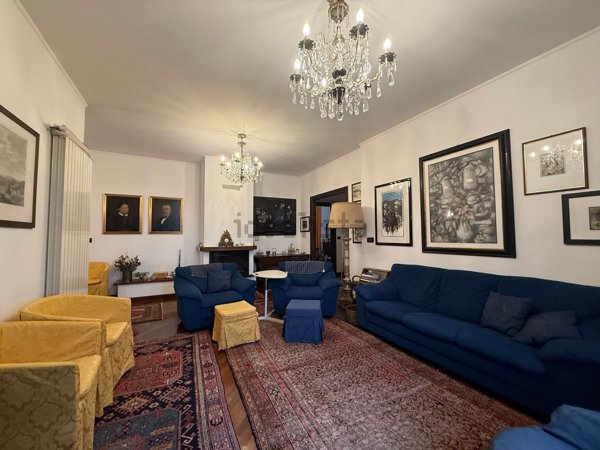 casa indipendente in vendita a Carcare