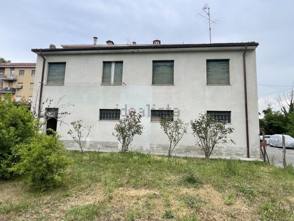 casa indipendente in vendita a Carcare