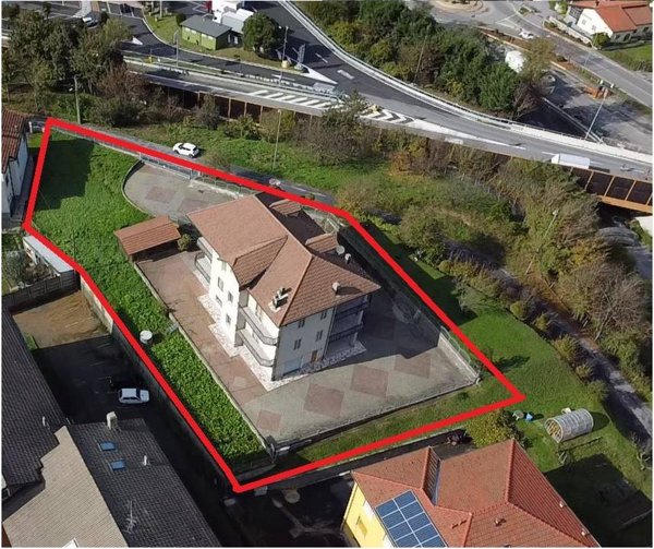 casa indipendente in vendita a Carcare