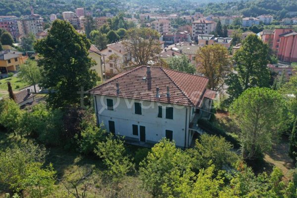 casa indipendente in vendita a Carcare