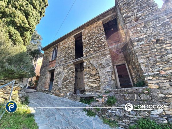 casa indipendente in vendita a Casanova Lerrone