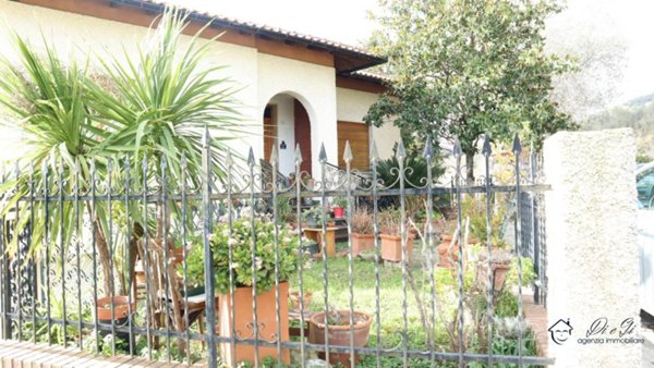 casa indipendente in vendita a Casanova Lerrone