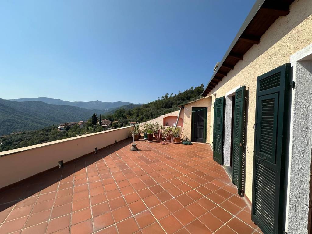 casa indipendente in vendita a Casanova Lerrone