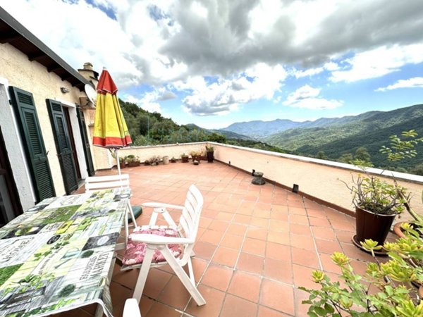 casa indipendente in vendita a Casanova Lerrone
