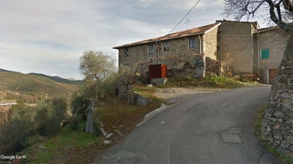 casa indipendente in vendita a Casanova Lerrone in zona Bosco