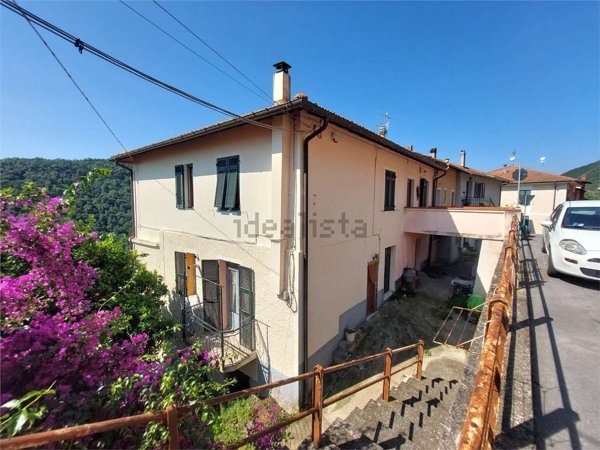 appartamento in vendita a Casanova Lerrone in zona Ranco