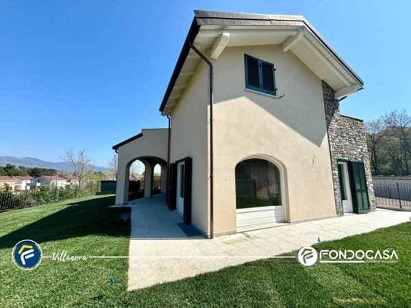 casa indipendente in vendita a Casanova Lerrone