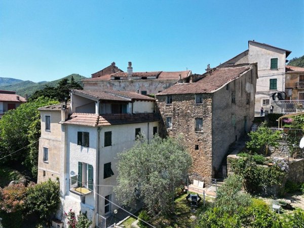 casa indipendente in vendita a Casanova Lerrone