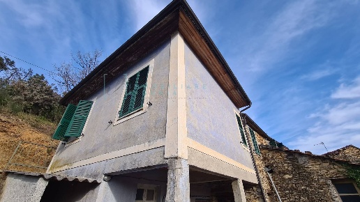 appartamento in vendita a Casanova Lerrone in zona Maromoreo