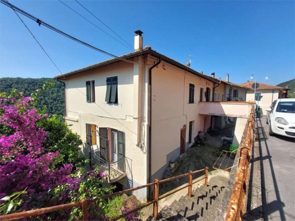 appartamento in vendita a Casanova Lerrone in zona Ranco