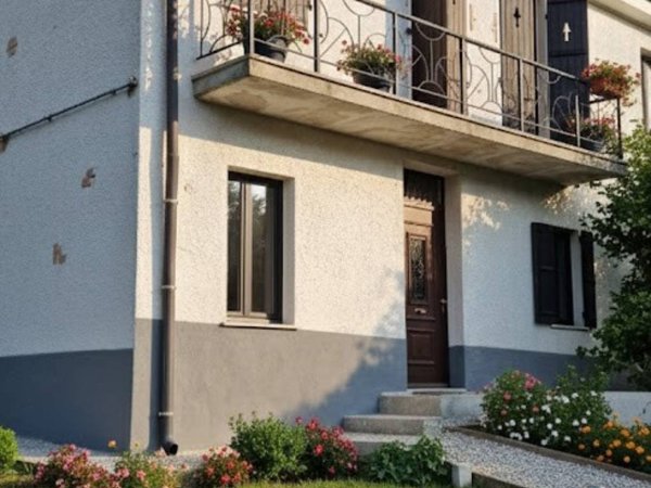 casa indipendente in vendita a Casanova Lerrone