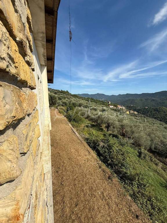 casa indipendente in vendita a Casanova Lerrone