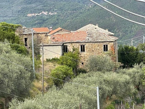 casa indipendente in vendita a Casanova Lerrone in zona Maromoreo