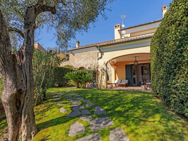 appartamento in vendita a Casanova Lerrone