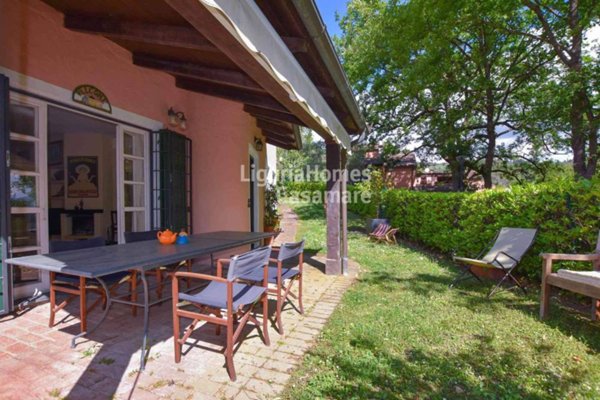 casa indipendente in vendita a Casanova Lerrone in zona Bosco