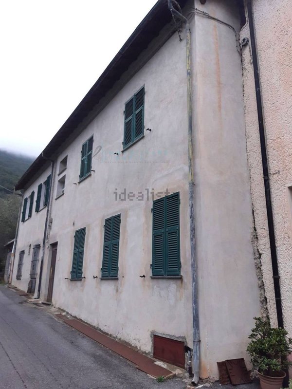 appartamento in vendita a Casanova Lerrone in zona Degna