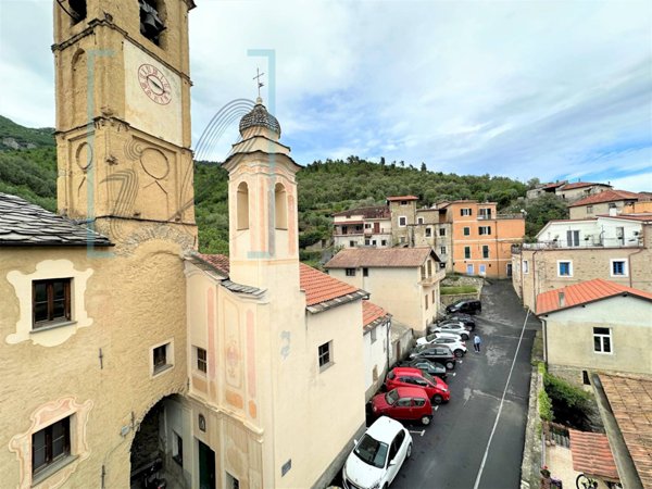 casa semindipendente in vendita a Castelbianco in zona Vesallo