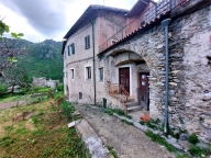 casa indipendente in vendita a Castelbianco in zona Vesallo