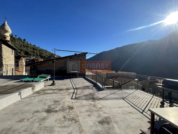 casa indipendente in vendita a Castelbianco in zona Vesallo