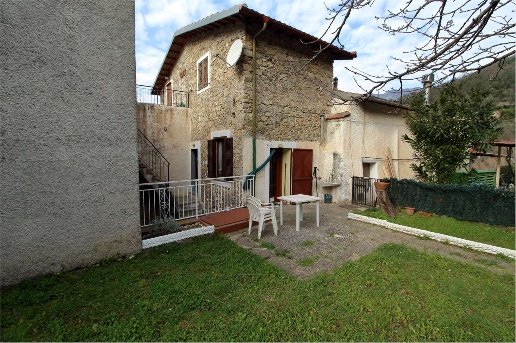 quadrivano in vendita a Castelbianco in zona Vesallo