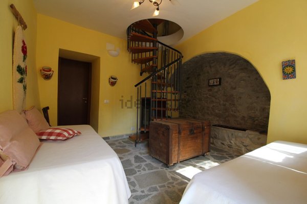 appartamento in vendita a Castelbianco in zona Oresine