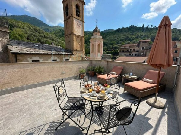 appartamento in vendita a Castelbianco in zona Vesallo