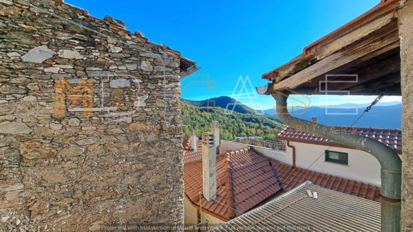 casa indipendente in vendita a Castelvecchio di Rocca Barbena in zona Vecersio