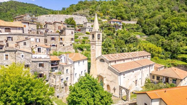 appartamento in vendita a Castelvecchio di Rocca Barbena