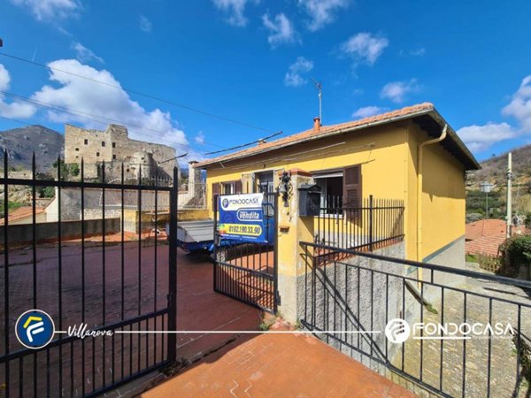 casa indipendente in vendita a Castelvecchio di Rocca Barbena