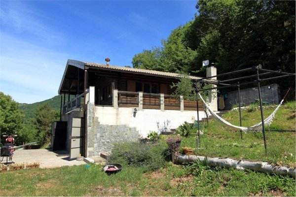 casa indipendente in vendita a Castelvecchio di Rocca Barbena in zona Vecersio