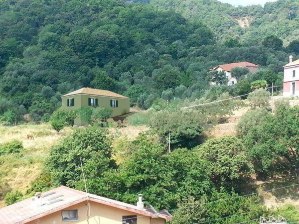 casa indipendente in vendita a Celle Ligure in zona Pecorile