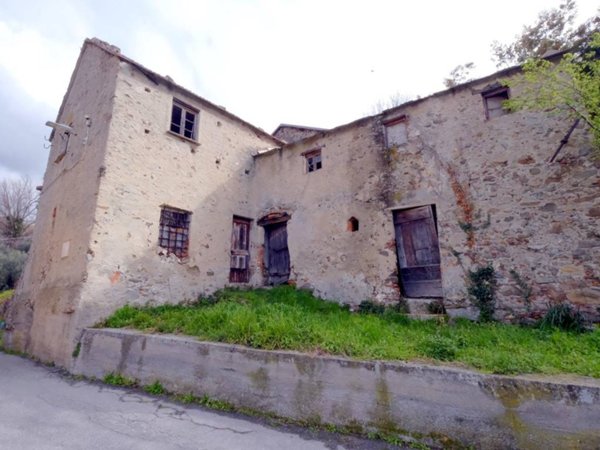 casa indipendente in vendita a Celle Ligure