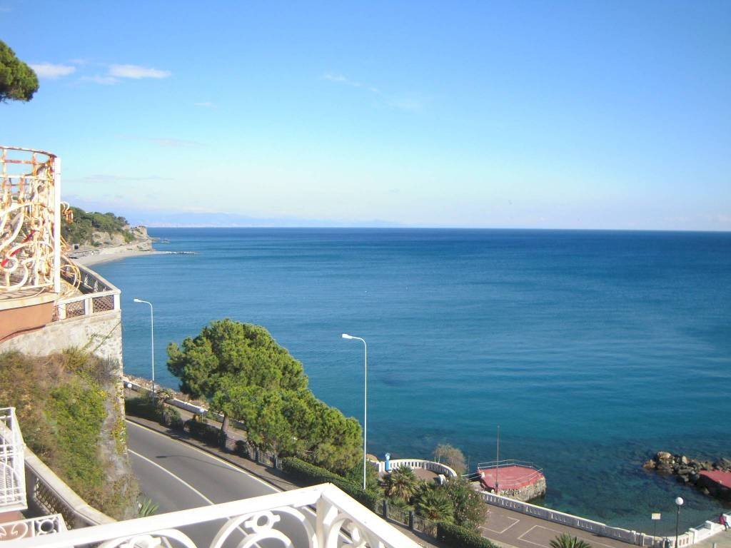 appartamento in vendita a Celle Ligure