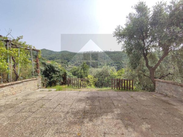 appartamento in vendita a Celle Ligure in zona Sanda
