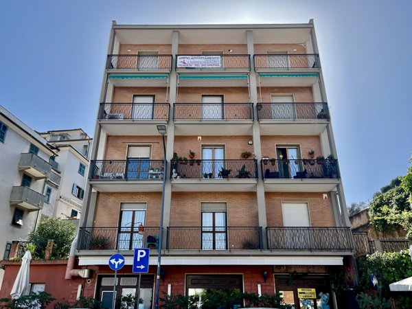 appartamento in vendita a Celle Ligure