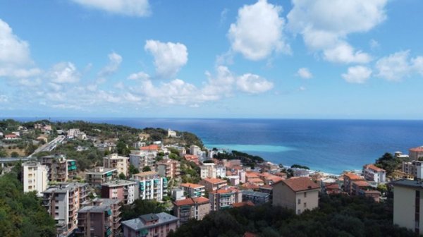 appartamento in vendita a Celle Ligure