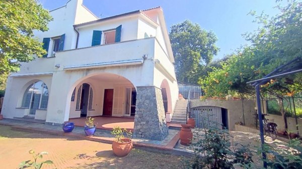 casa indipendente in vendita a Celle Ligure in zona Natta
