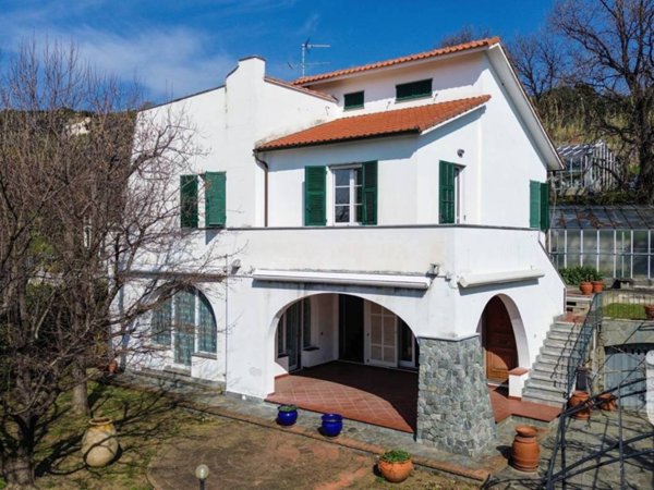 casa indipendente in vendita a Celle Ligure in zona Natta