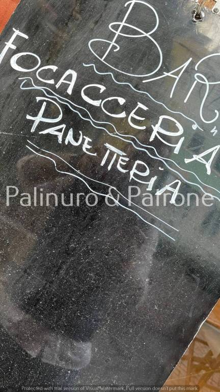 quadrivano in vendita a Celle Ligure