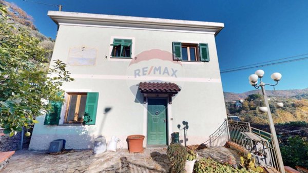 casa indipendente in vendita a Celle Ligure in zona Sanda