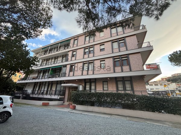 appartamento in vendita a Celle Ligure in zona Pecorile