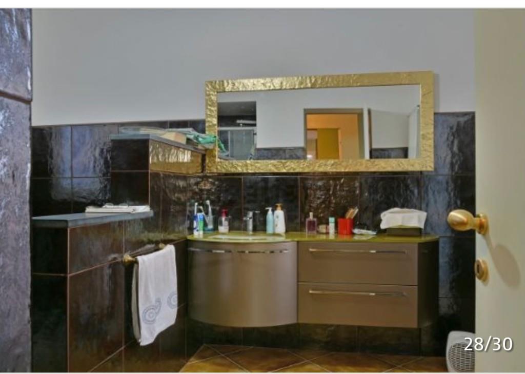 casa indipendente in vendita a Celle Ligure